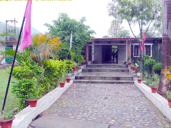 Corbett Roop Resort