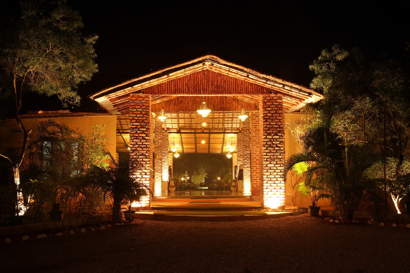 Acorn Hotels And Resort Corbett