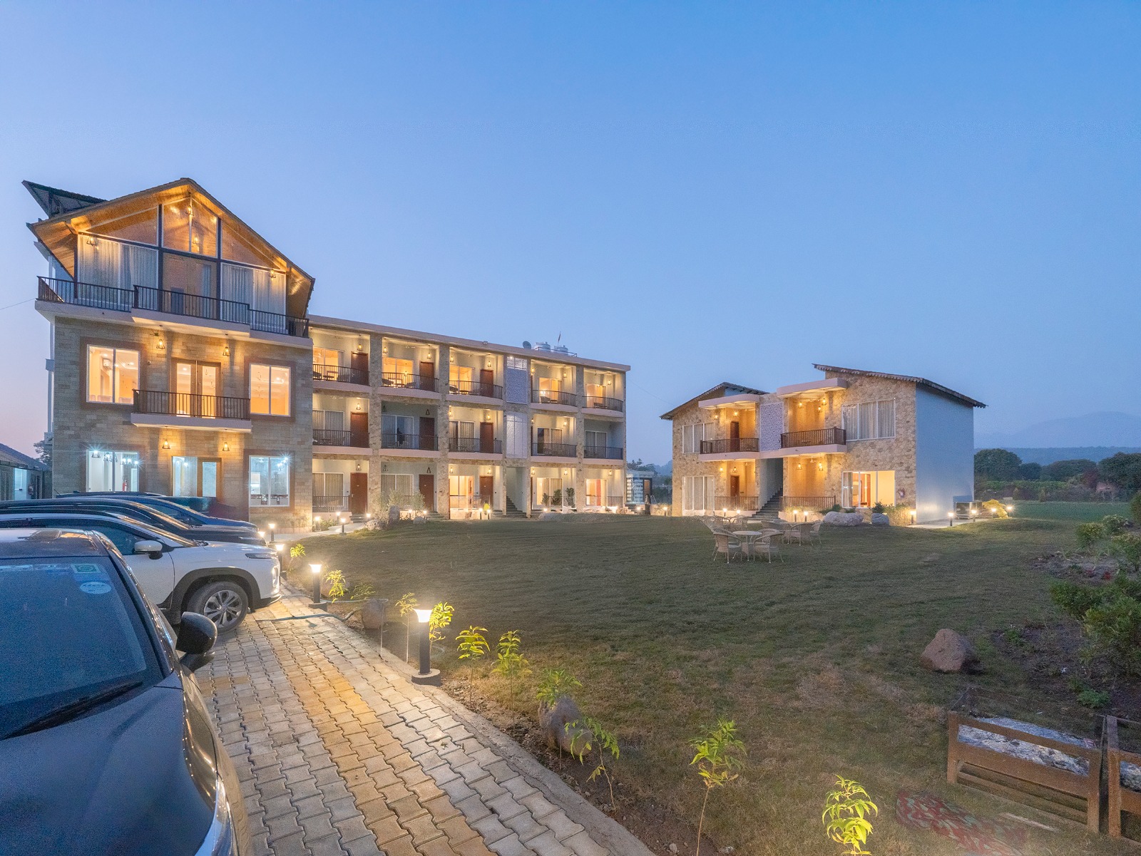 The Lavish Loft Resort by Delight STAY