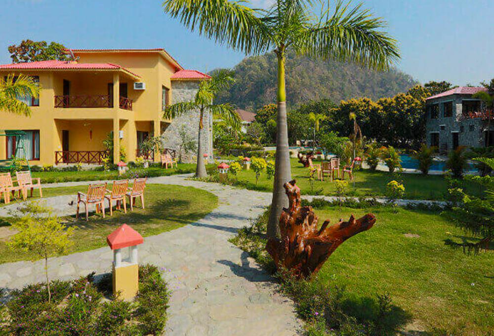 Fornt View Mango Bloom Resort