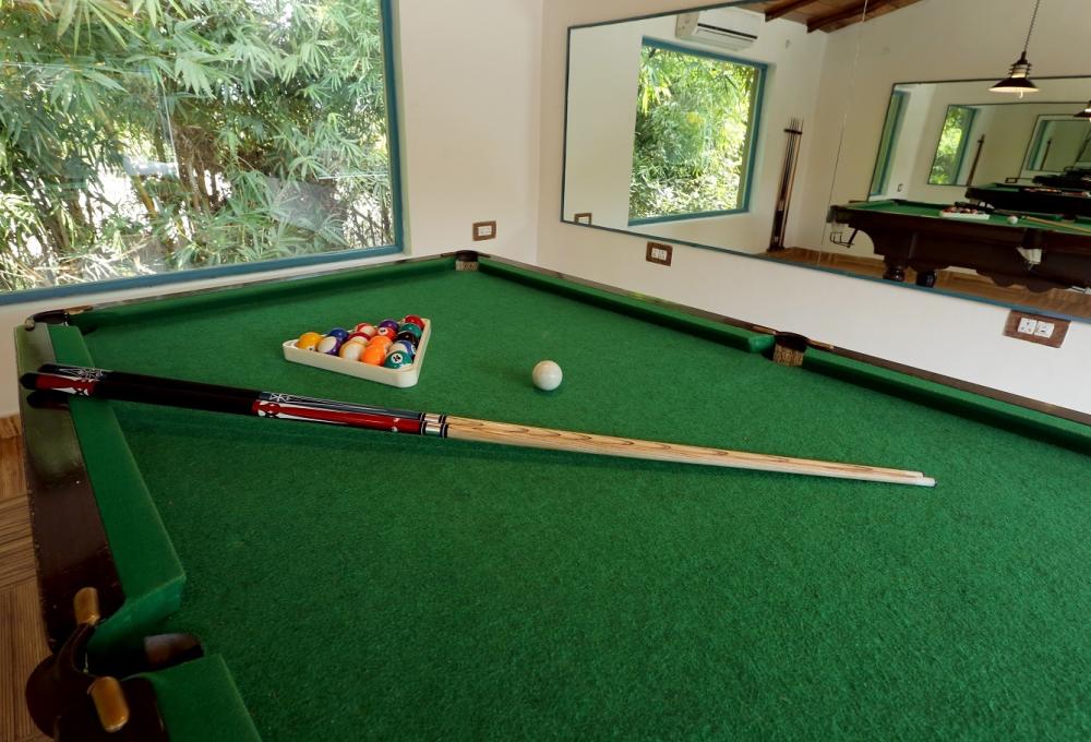 Pooltable Acorn Resort Corbett