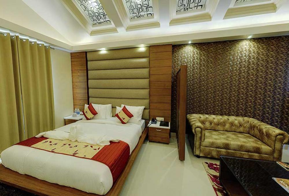 Deluxe Room Maulik Mansion Resort