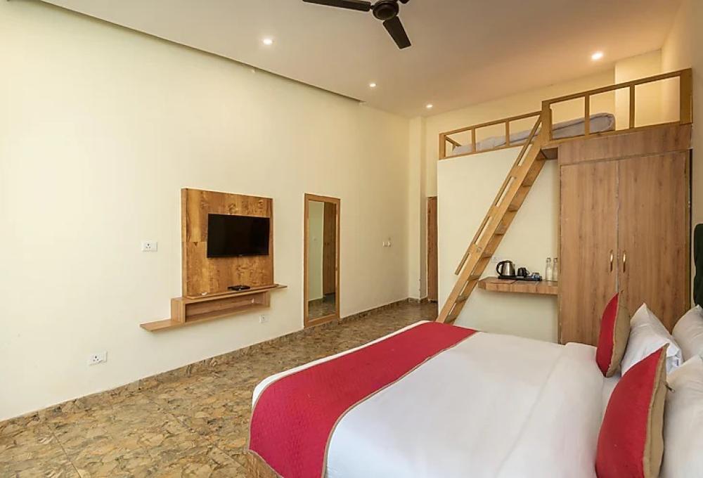 Luxury Resort in Jim Corbett