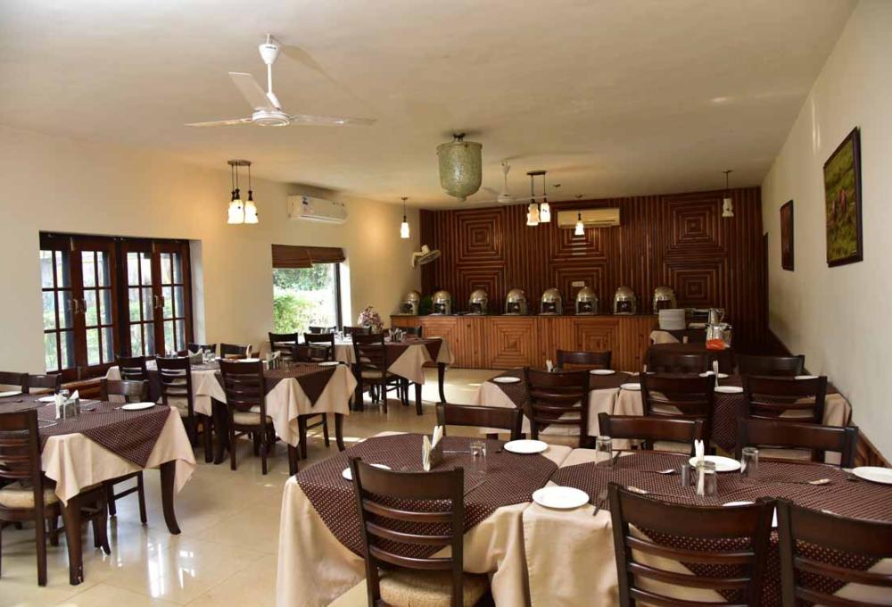 Restaurent Jungle Leela Resort