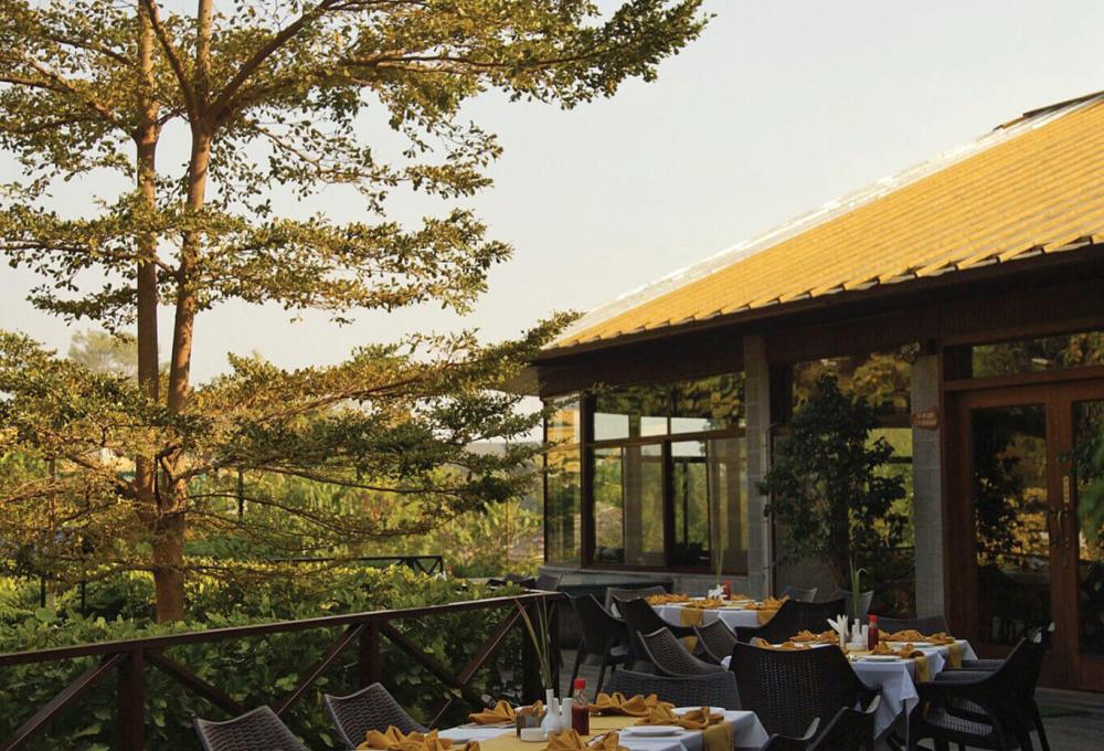 Aahana Resort