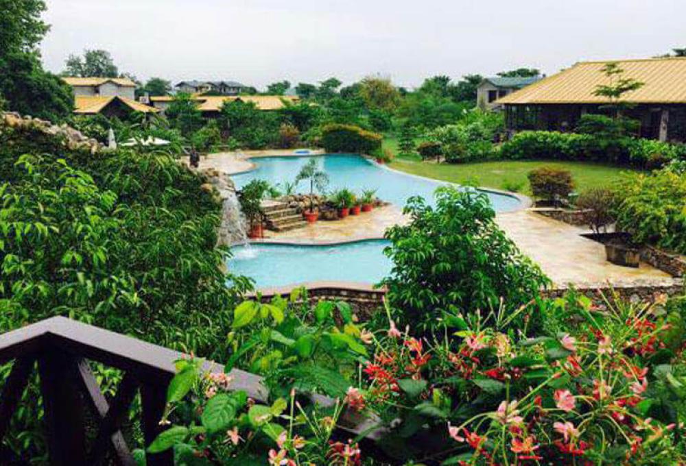 Swiming Pool Aahana Resort