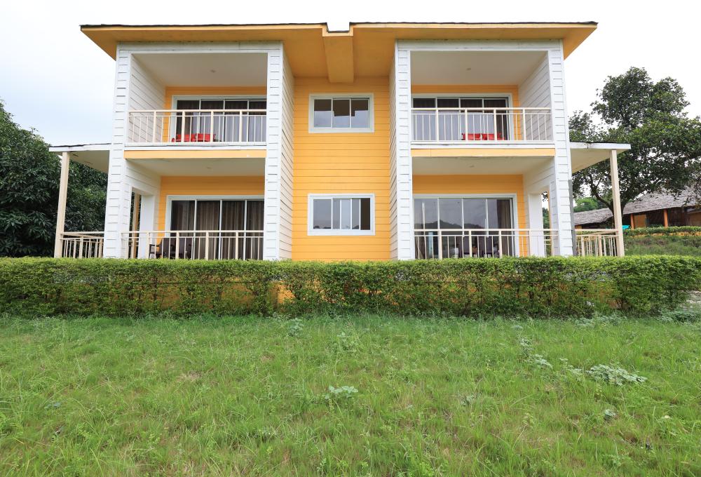 Limewood Riverside Resort 