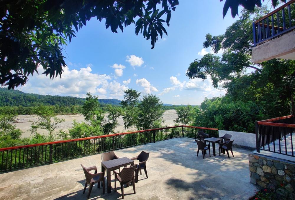 River Side Resort River Edge