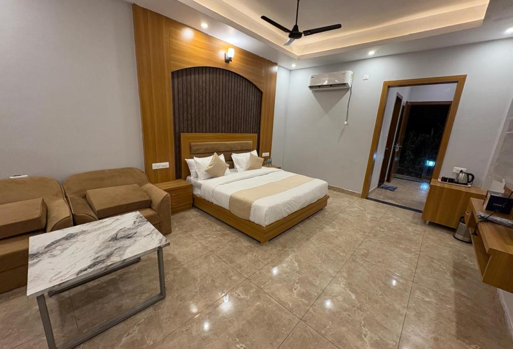 Wonderwood Corbett Resort
