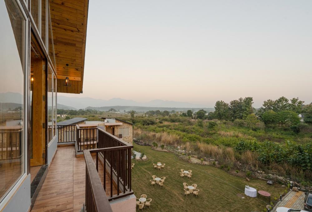 The Lavish Loft Resort Corbett