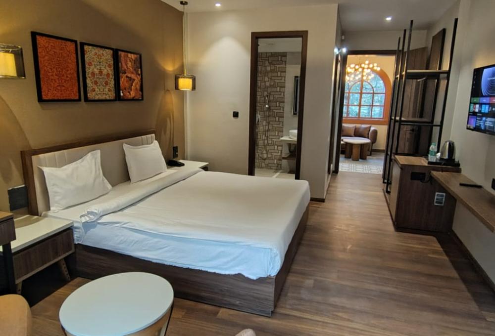 Neem Karoli Baba temple tour Packages