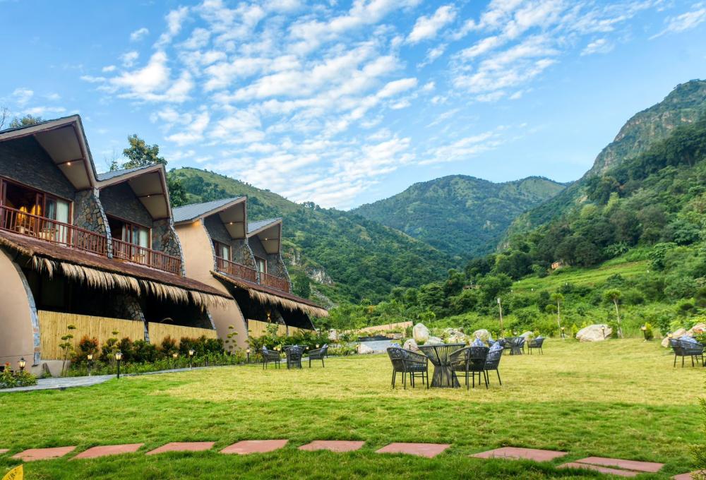 Corbett Vanvaas Resort