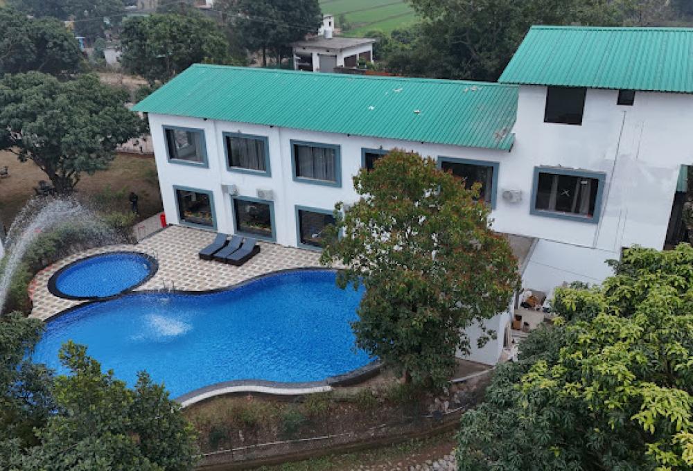 Wonderwood Corbett Resort