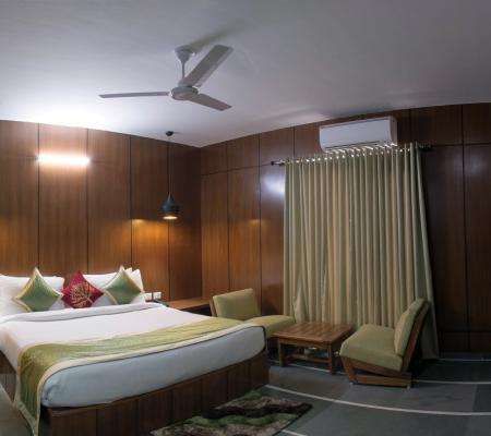 Premium Room Jungle Facing