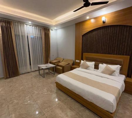 Luxury Room With Bathtub